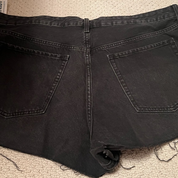 NWT: old navy High Waisted Button-Fly . Straight Black Non-Stretch Cut-Off Jeans - Picture 10 of 10
